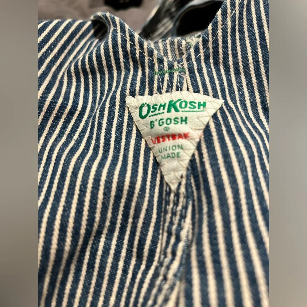 🚂Adult Vintage Oshkosh B'Gosh Railroad Pinstripe Denim Overalls🚂 - Picture 7 of 12